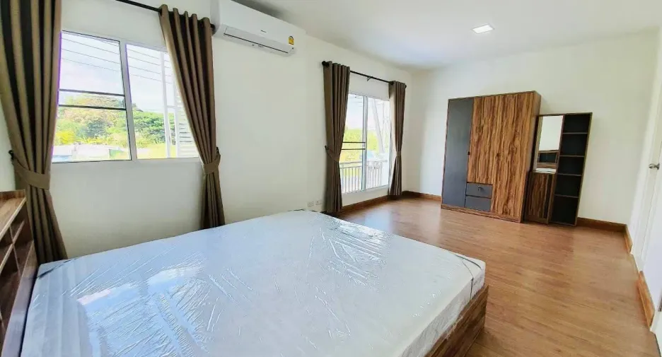 ให้เช่า 3 ห้องนอน ทาวน์เฮ้าส์ ใน เมืองเชียงใหม่, เชียงใหม่