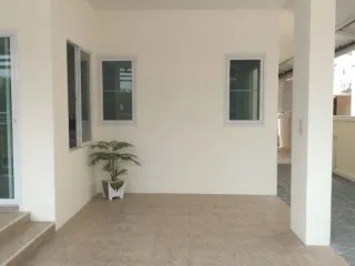 À louer 3 chambres maison à Hang Dong, Chiang Mai
