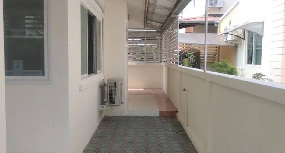 À louer 3 chambres maison à Hang Dong, Chiang Mai