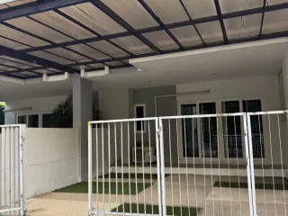 For rent 2 bedrooms townhouse in Mueang Chiang Mai, Chiang Mai