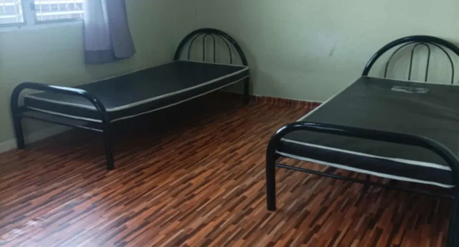 For rent 6 bedrooms townhouse in Mueang Chiang Mai, Chiang Mai