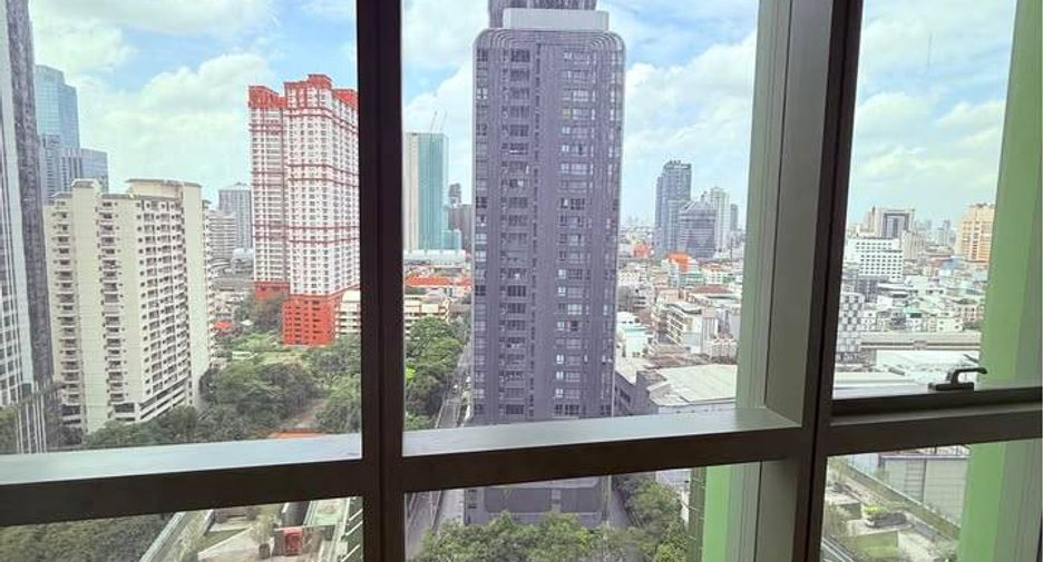 For sale 1 bed condo in Pathum Wan, Bangkok