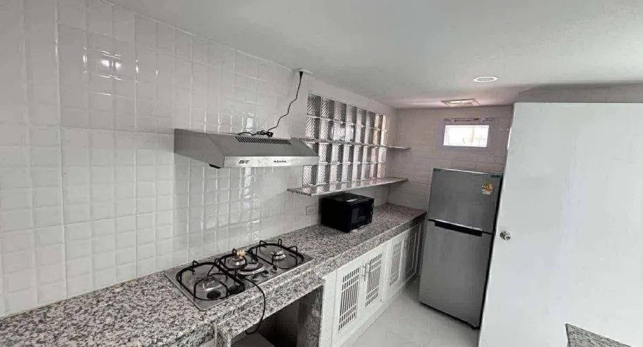 Condo en alquiler de 2 habitaciones en Mueang Chiang Mai, Chiang Mai