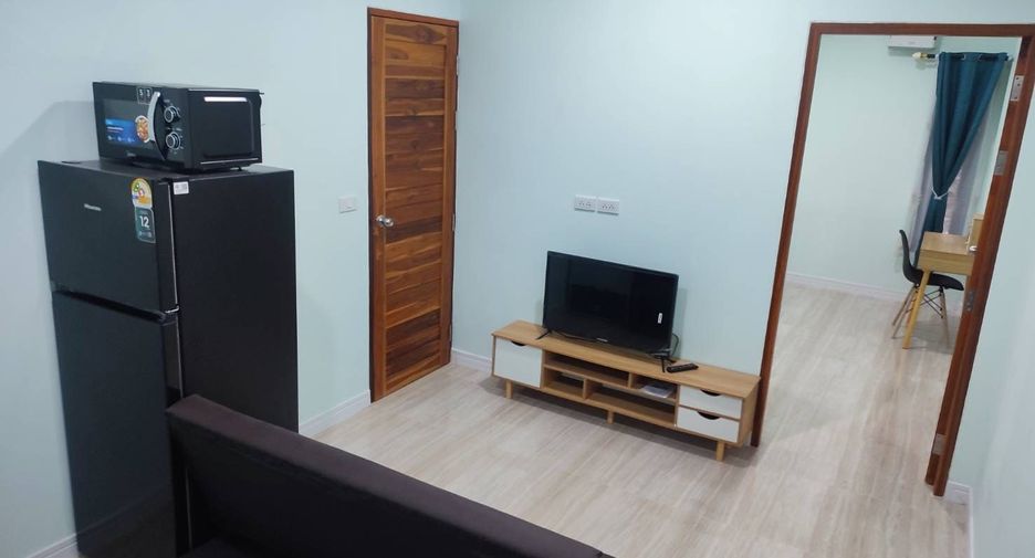 For rent 2 bedrooms townhouse in Mueang Chiang Mai, Chiang Mai