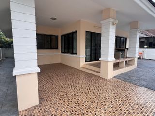À louer 3 chambres maison à Mueang Chiang Mai, Chiang Mai