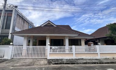 À louer 3 chambres maison à Mueang Chiang Mai, Chiang Mai