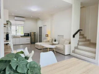 For rent 2 bedrooms townhouse in Hang Dong, Chiang Mai