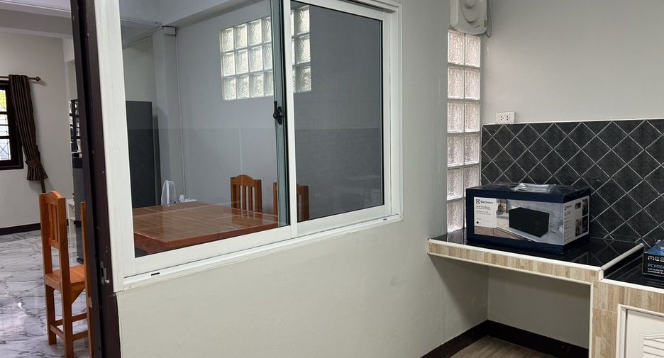 For rent 2 bedrooms house in Mueang Chiang Mai, Chiang Mai