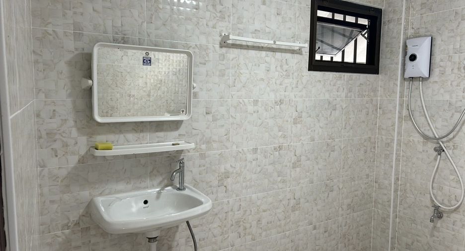 For rent 2 bedrooms house in Mueang Chiang Mai, Chiang Mai