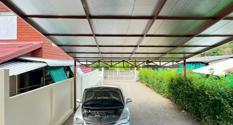 For rent 3 bedrooms house in Saraphi, Chiang Mai