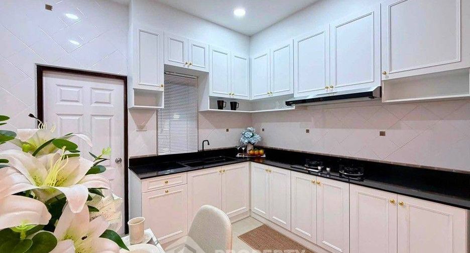 Casa en venta de 2 habitaciones en Bang Lamung, Chonburi
