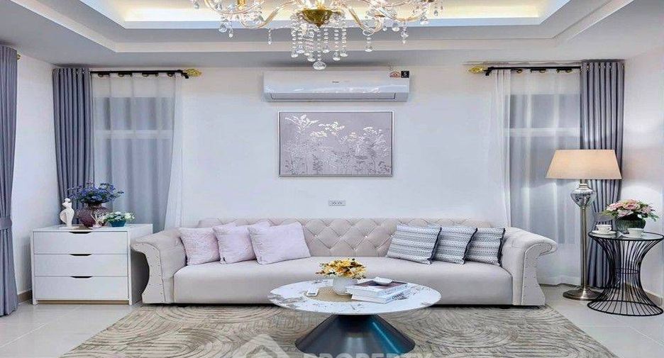 Casa en venta de 2 habitaciones en Bang Lamung, Chonburi
