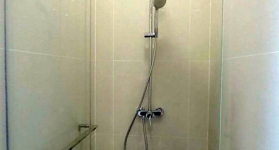 Condo en alquiler y en venta de 2 habitaciones en Khlong Toei, Bangkok