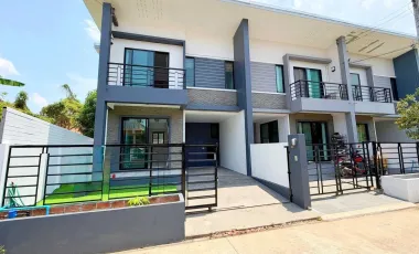 出租 2 卧室 联排别墅 在 San Sai, Chiang Mai