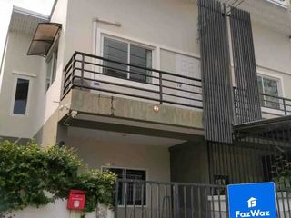 For rent 2 bedrooms townhouse in Mueang Chiang Mai, Chiang Mai