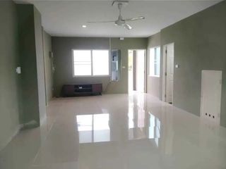 For rent 2 bedrooms townhouse in Mueang Chiang Mai, Chiang Mai