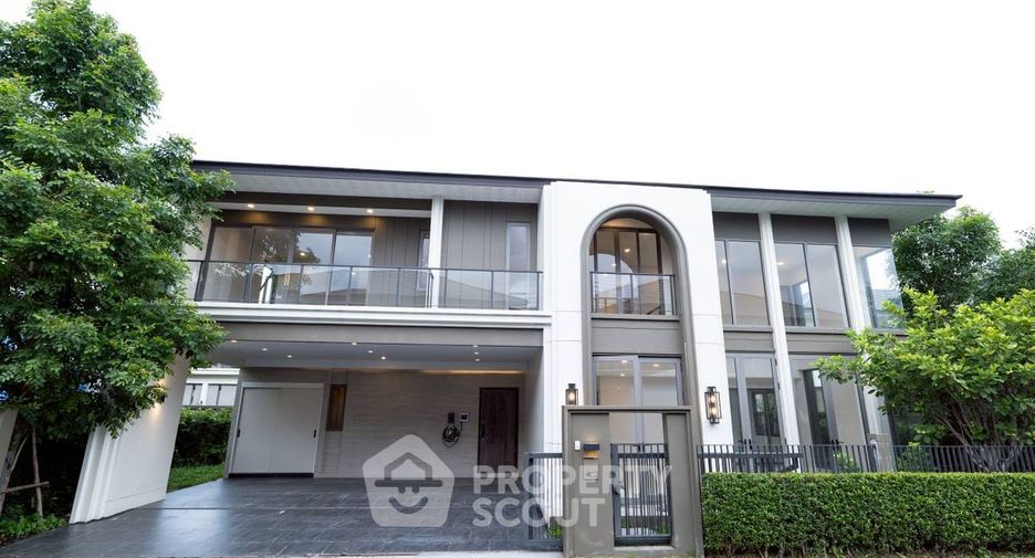 For sale 4 bedrooms house in Khan Na Yao, Bangkok