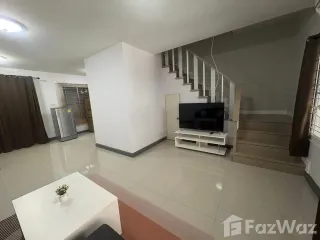 For rent 3 bedrooms townhouse in Saraphi, Chiang Mai