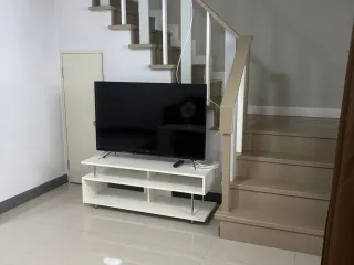 For rent 3 bedrooms townhouse in Saraphi, Chiang Mai