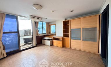 For sale 2 ベッドルーム condo in Watthana, Bangkok