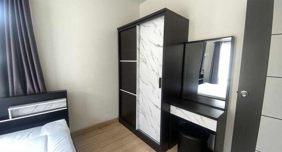 For rent 3 bedrooms townhouse in Mueang Chiang Mai, Chiang Mai
