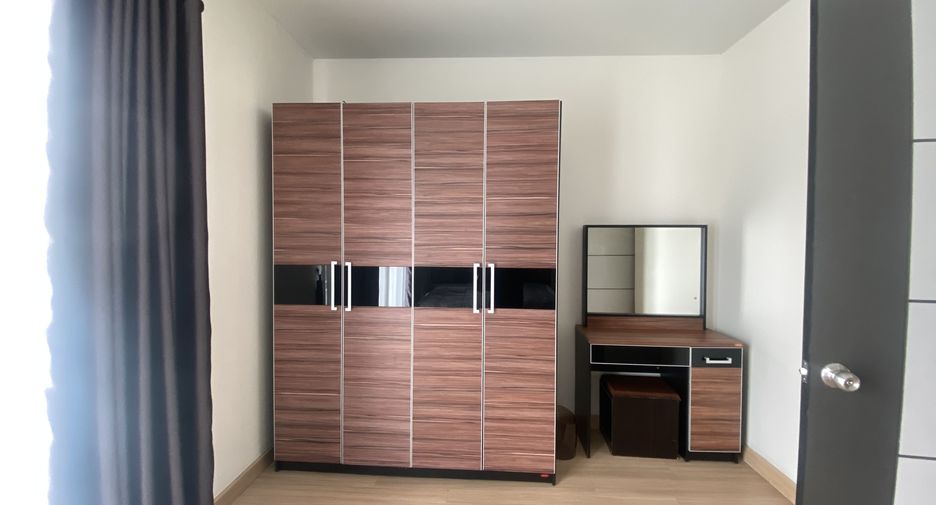 For rent 3 bedrooms townhouse in Mueang Chiang Mai, Chiang Mai
