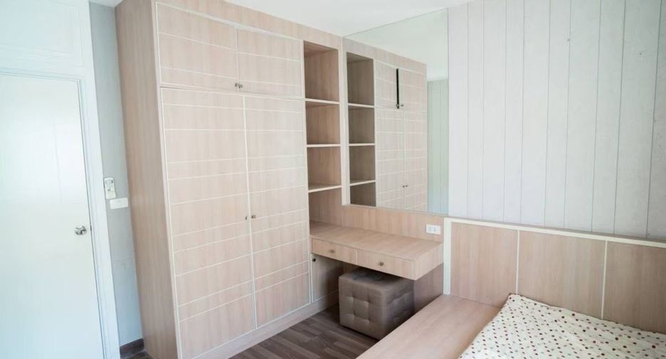 For rent 3 bedrooms townhouse in Mueang Chiang Mai, Chiang Mai