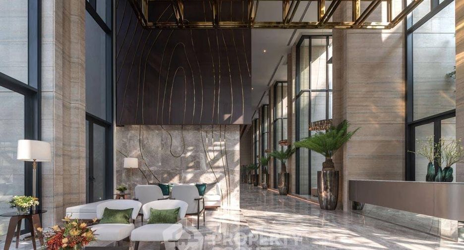 For sale 2 bedrooms condo in Phaya Thai, Bangkok
