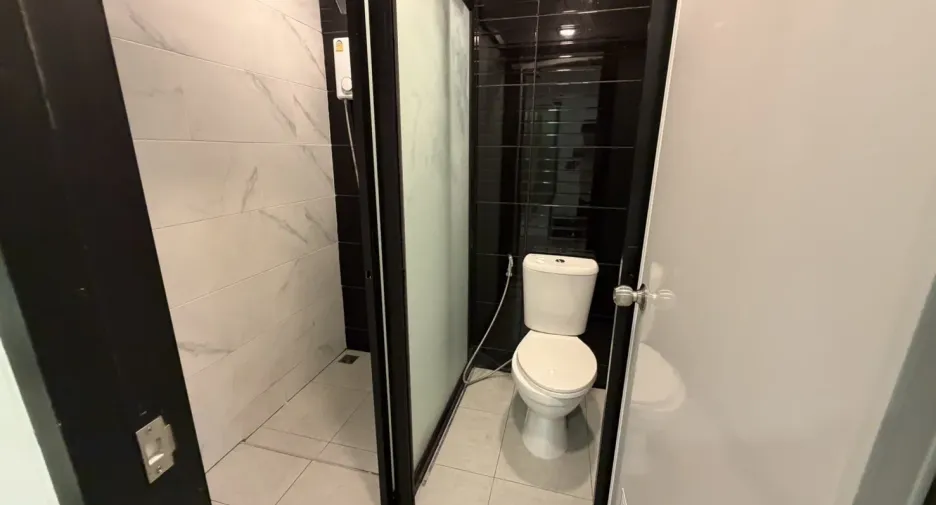 Condo en alquiler de 2 habitaciones en Mueang Chiang Mai, Chiang Mai