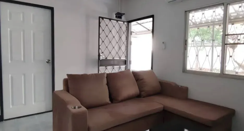 For rent 2 bedrooms house in Mueang Chiang Mai, Chiang Mai