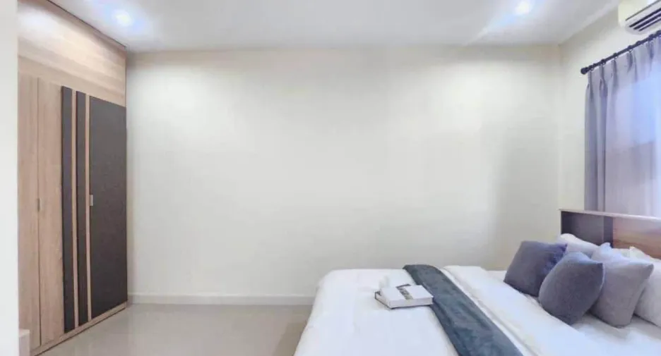 For rent 2 bedrooms townhouse in Mueang Chiang Mai, Chiang Mai