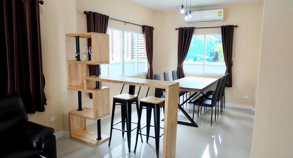 For rent 3 bedrooms house in Mueang Chiang Mai, Chiang Mai