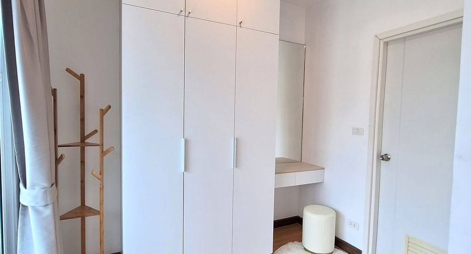 For rent 3 bedrooms townhouse in Mueang Chiang Mai, Chiang Mai