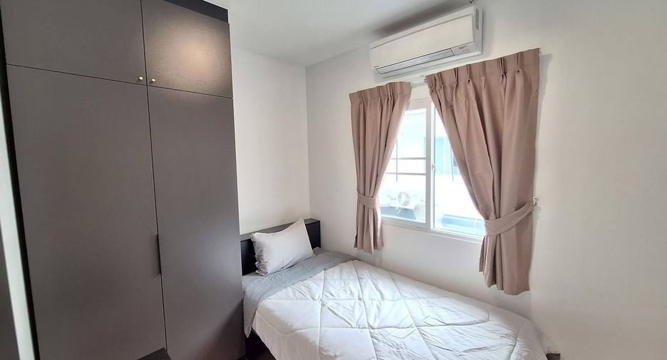 For rent 3 bedrooms townhouse in Mueang Chiang Mai, Chiang Mai