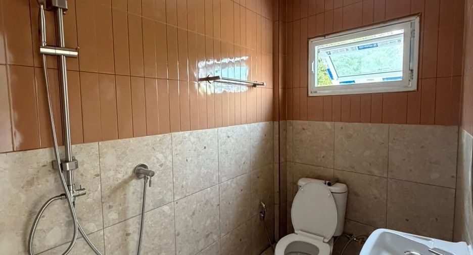 For rent studio townhouse in San Kamphaeng, Chiang Mai