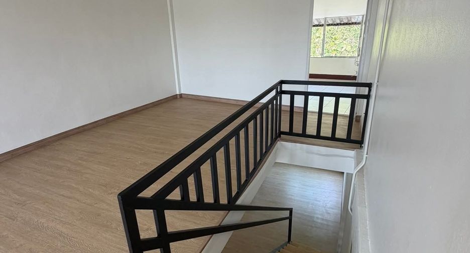 For rent studio townhouse in San Kamphaeng, Chiang Mai