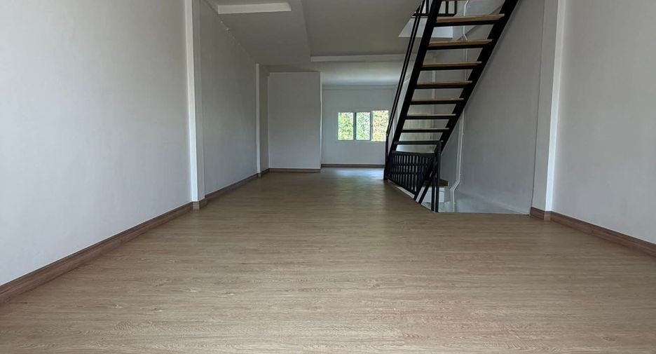 For rent studio townhouse in San Kamphaeng, Chiang Mai