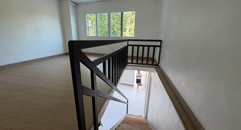 For rent studio townhouse in San Kamphaeng, Chiang Mai