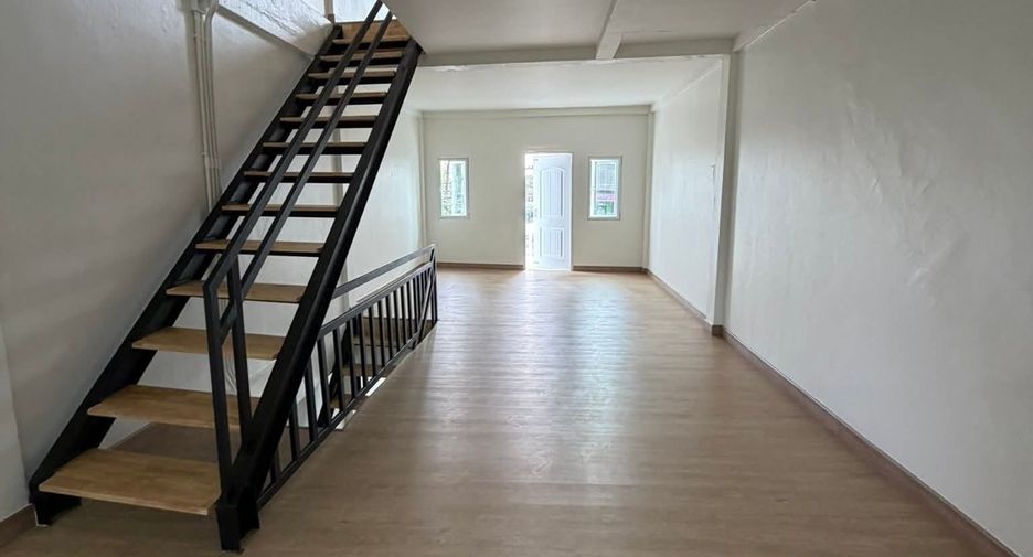 For rent studio townhouse in San Kamphaeng, Chiang Mai