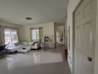 For rent 5 bedrooms house in San Kamphaeng, Chiang Mai
