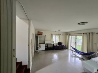 For rent 5 bedrooms house in San Kamphaeng, Chiang Mai