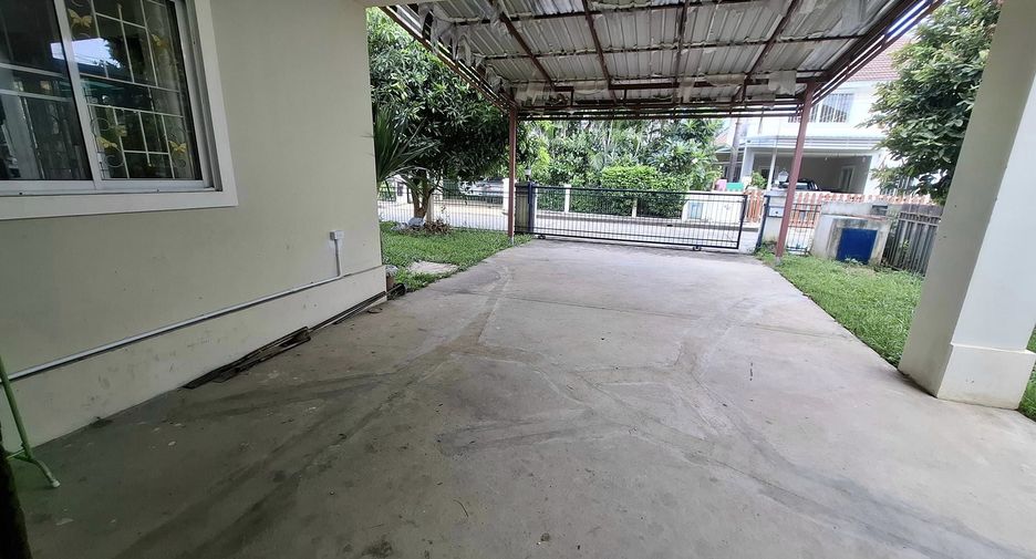 For rent 5 bedrooms house in San Kamphaeng, Chiang Mai