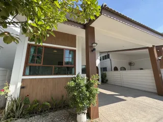 For rent 3 bedrooms house in Saraphi, Chiang Mai