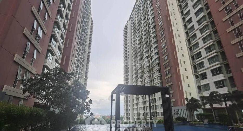 For sale 2 bedrooms condo in Yan Nawa, Bangkok