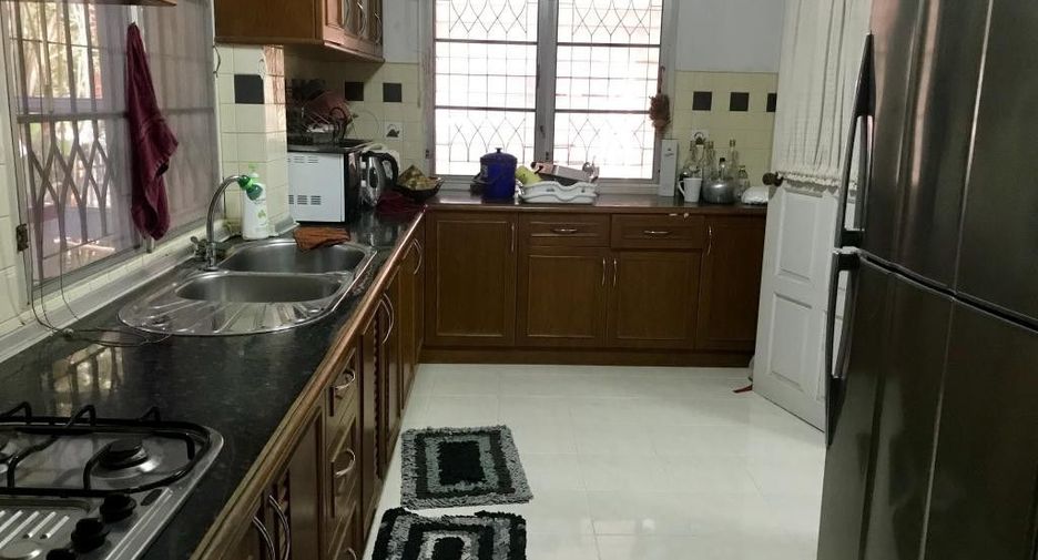 For rent 3 bedrooms house in San Sai, Chiang Mai