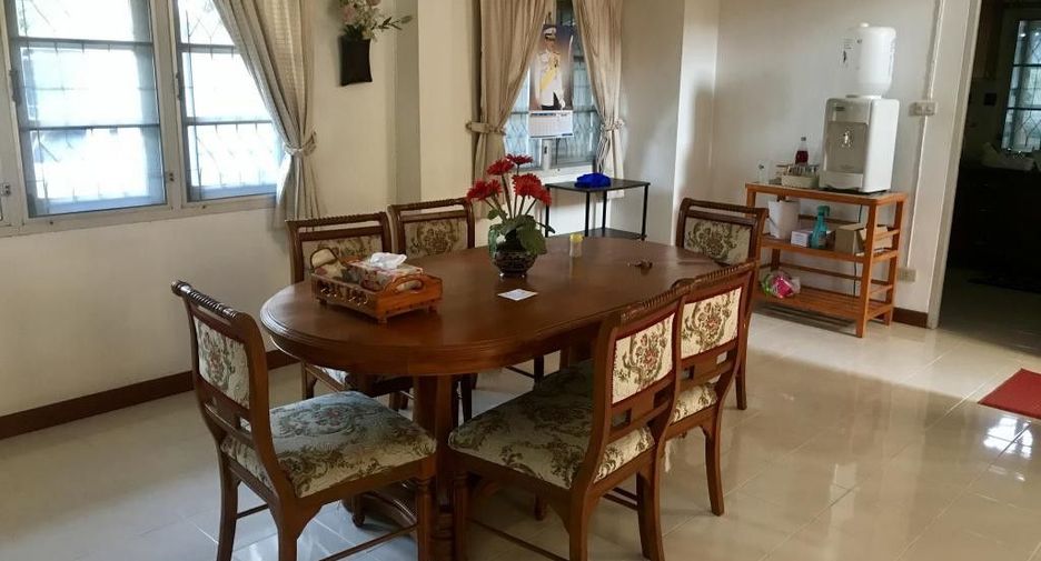 For rent 3 bedrooms house in San Sai, Chiang Mai