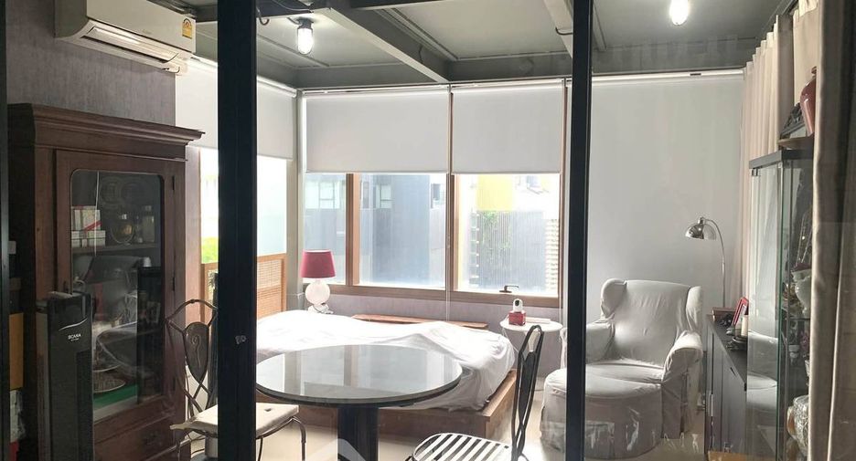 Condo en alquiler y en venta de 2 habitaciones en Khlong Toei, Bangkok