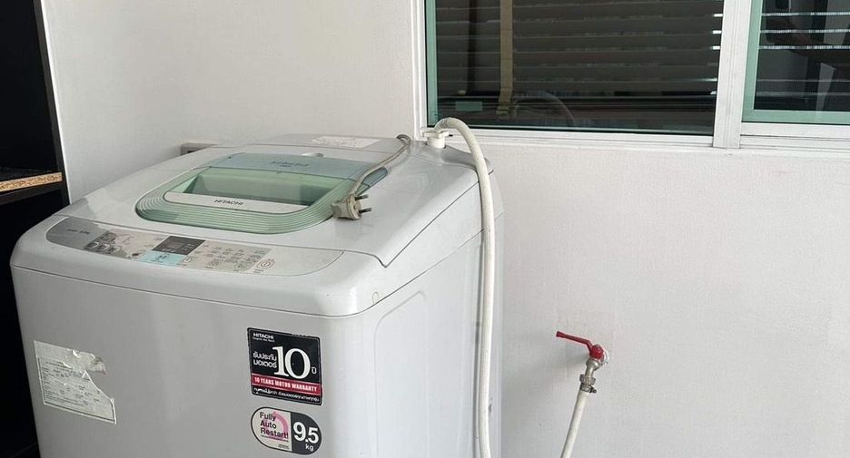 For rent 3 bedrooms townhouse in Mueang Chiang Mai, Chiang Mai