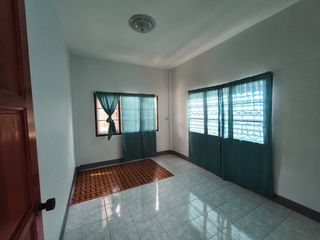 À louer 2 chambres maison à Saraphi, Chiang Mai