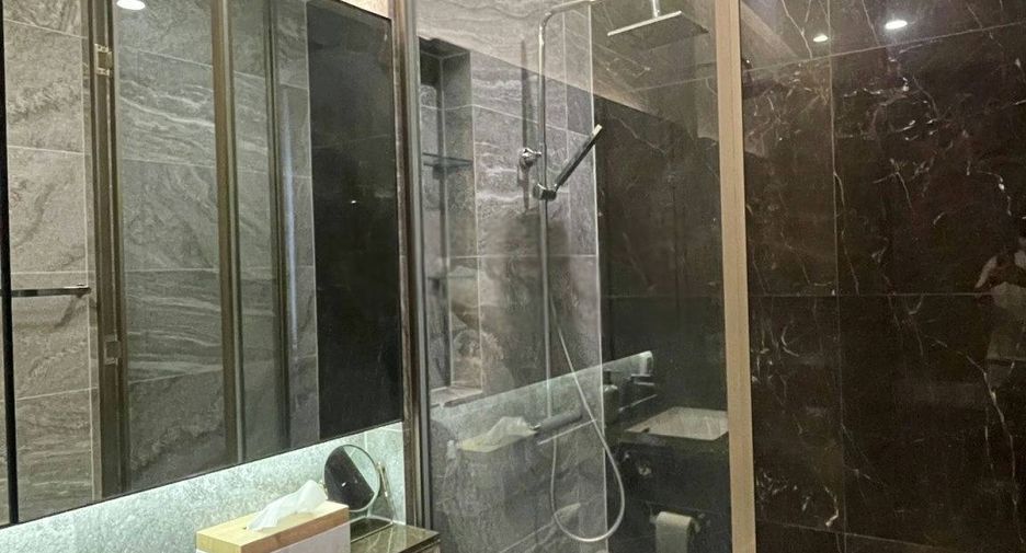 Wohnung zum Kauf mit 1 Zimmer in Khlong Toei, Bangkok
